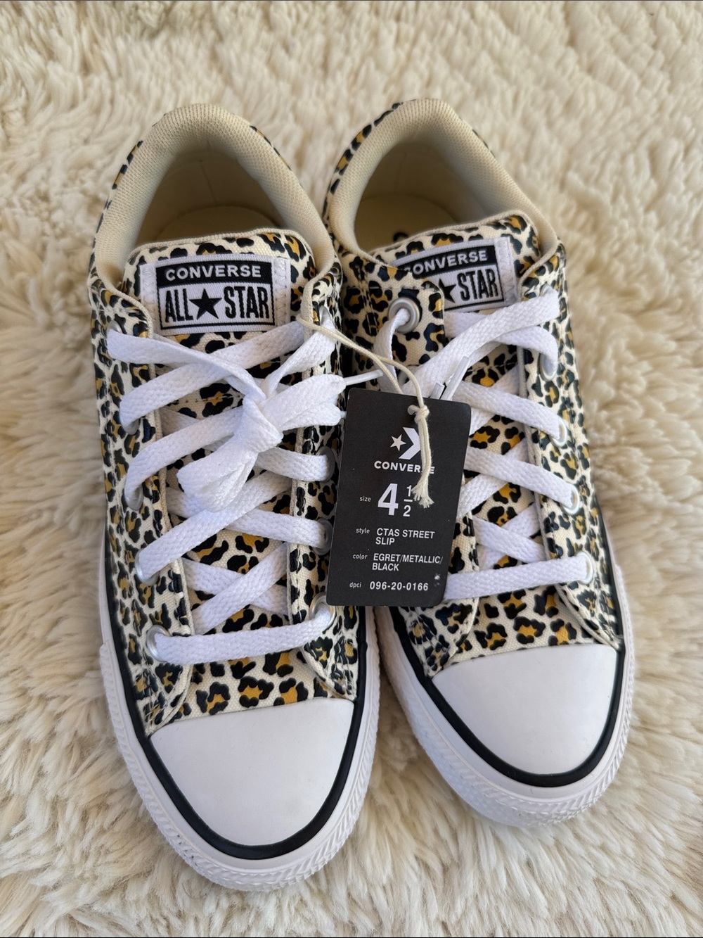 Converse Kids Leopard Print Low Top Sneakers -Unisex wo’s 6.5 Men’s 4.5